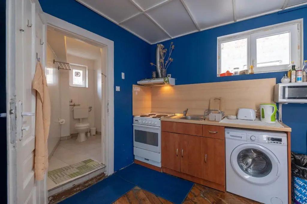 Cool Central Apartment София Экстерьер фото